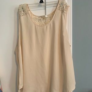 Ivory lace back tank/shell